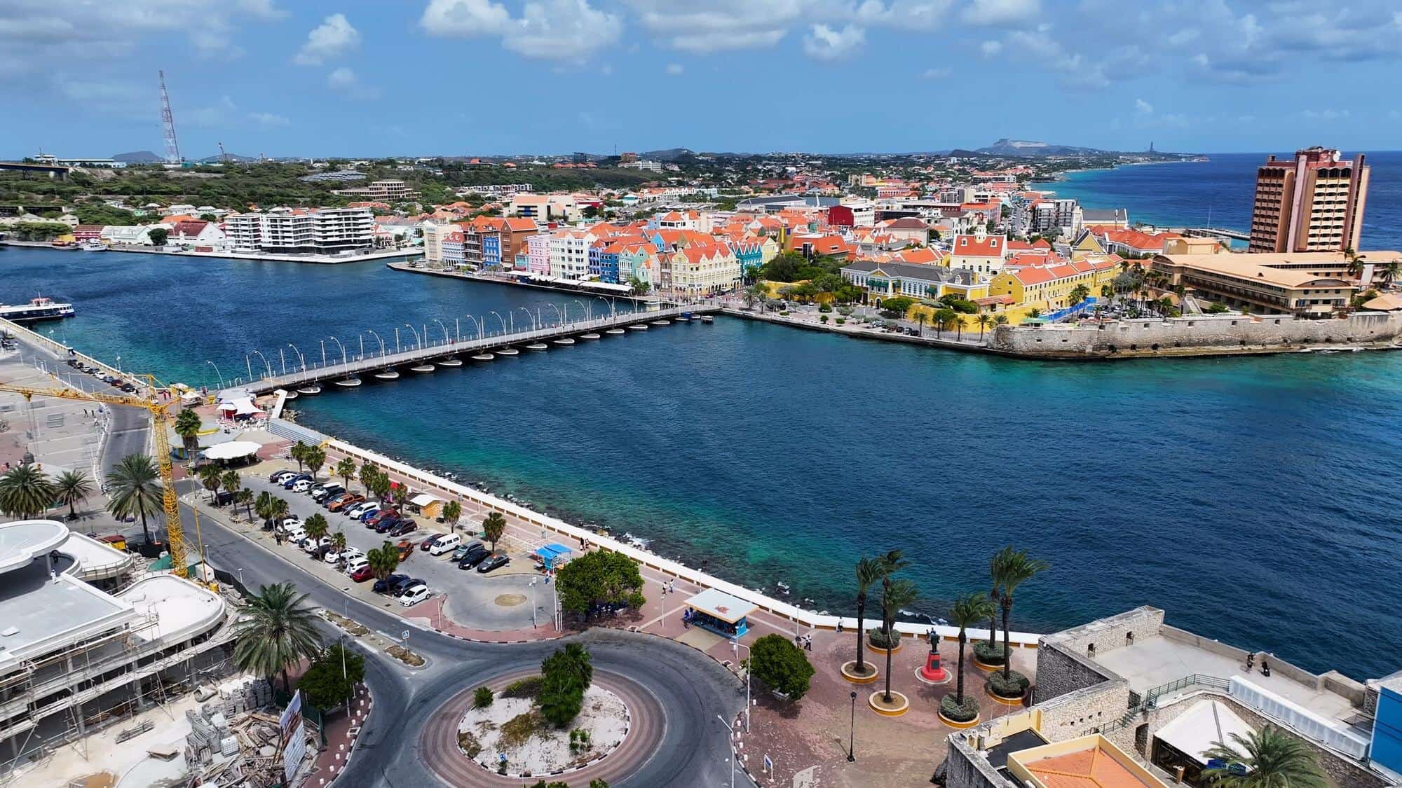 Curaçao, Holandia
