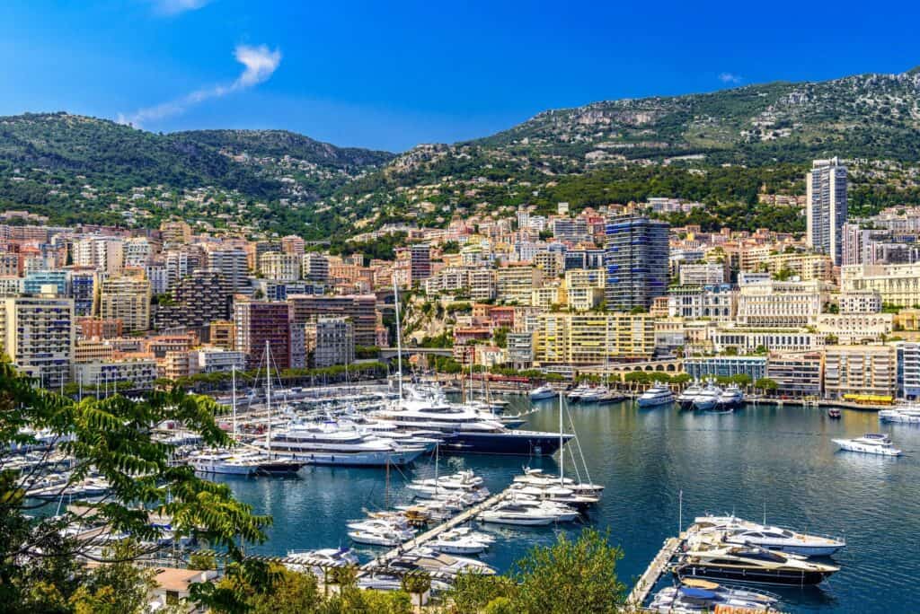 Montecarlo Bay