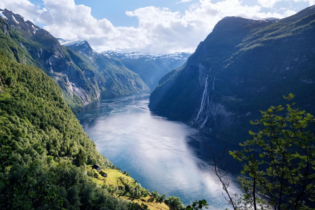 Przepłynięcie wzdłuż Geirangerfjord